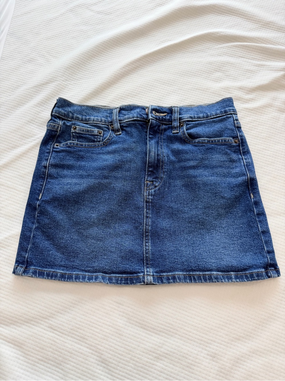 Calvin Klein Classic Blue Denim Skirt - Picture 1 of 4